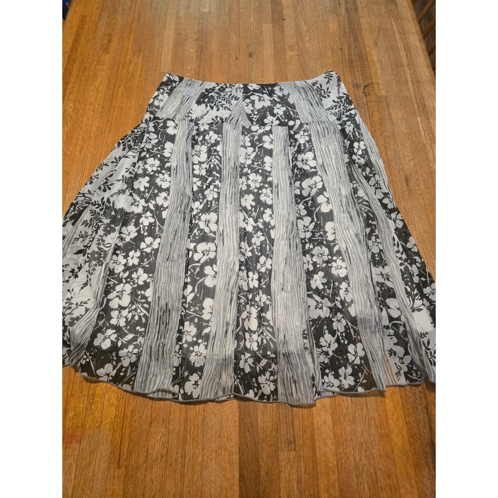 Ninety Women 10 Black Gray White Floral Striped‎ Chiffon Midi A-Line Skirt